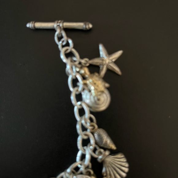EUC Seashore Beach-y Silver/Gold tone Charm Bracelet with Toggle Closure- 7 1/2” - Picture 2 of 6